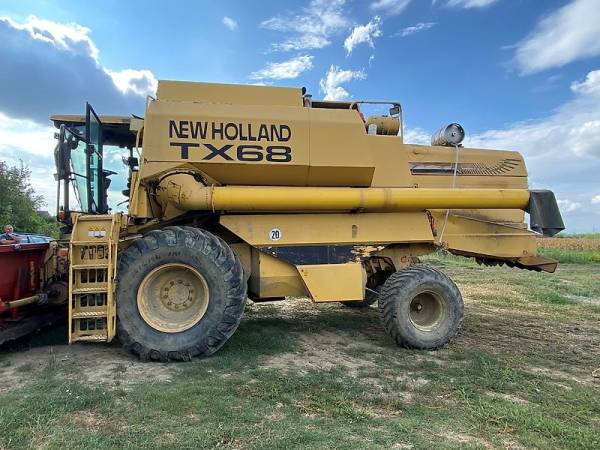 Комбайн New Holland TX 68 (1997)