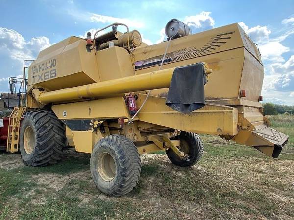 Комбайн New Holland TX 68 (1997)