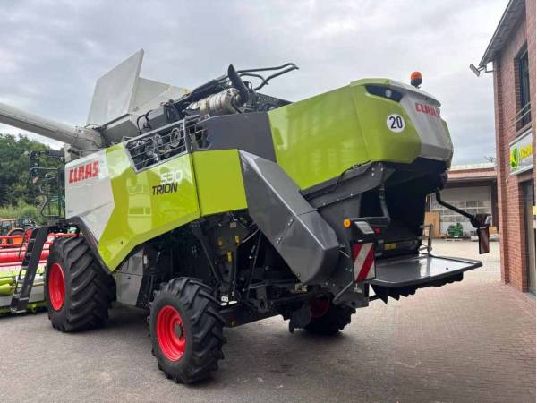 Комбайн Claas Trion 530 (2022)