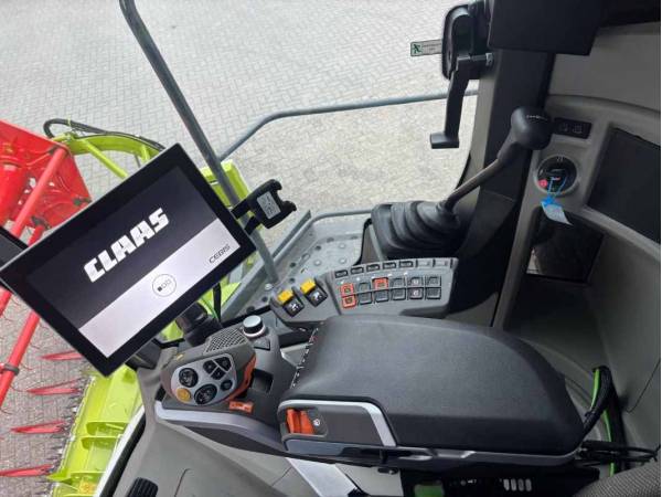 Комбайн Claas Trion 530 (2022)