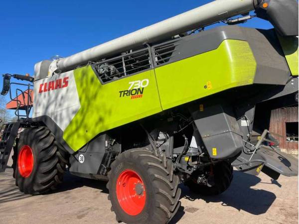 Комбайн Claas Trion 730 (2023)