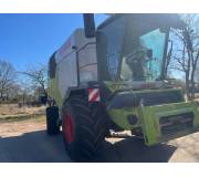 Комбайн Claas Trion 730