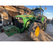 Трактор John Deere 8320